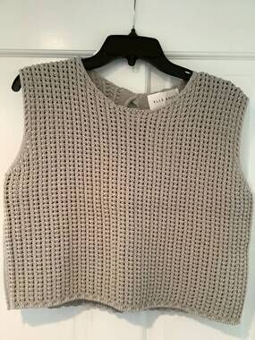 NEW ELLE GREY women's sleeveless crochet knit top with crew neckline in grey
